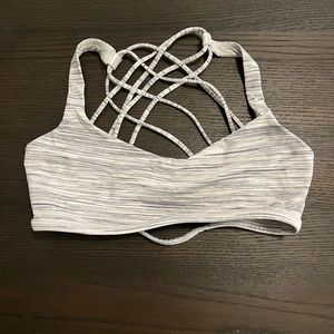 Lululemon sz 8 free to be wild sports bra